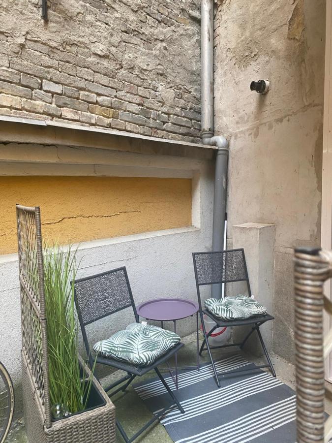 Tatra Apartment By The Danube Fully Accessible Budapest Exterior foto